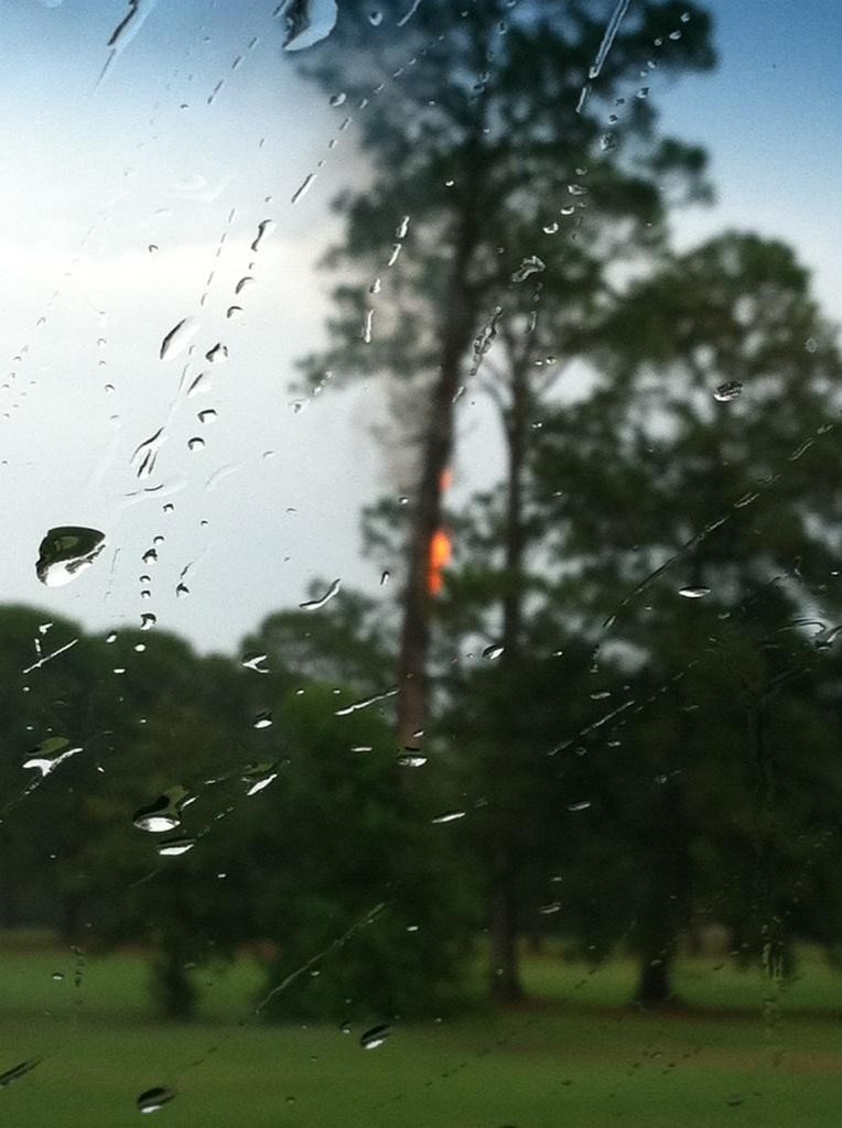 Lightning strike at the world's second-best golf club. All the Big Dogs escaped.